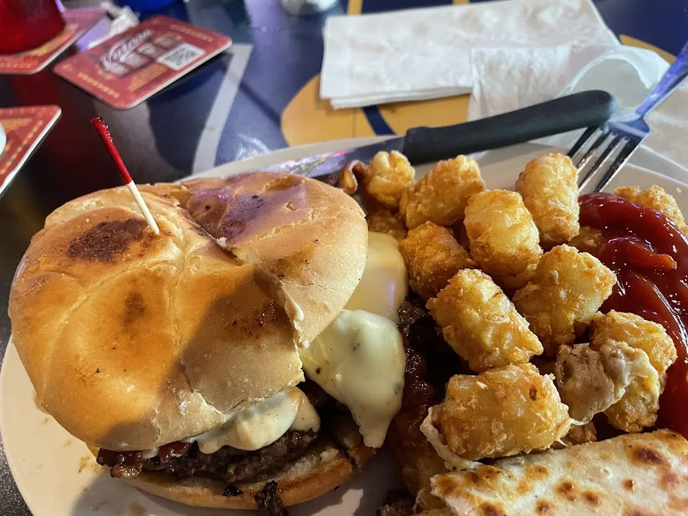 Cajun Burger & Tots